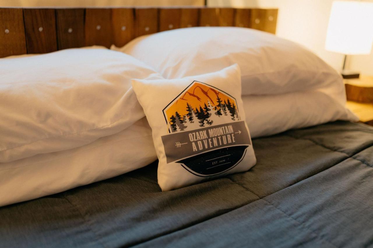 布蘭森 Treehouse Cozy Glamping Site酒店 外观 照片